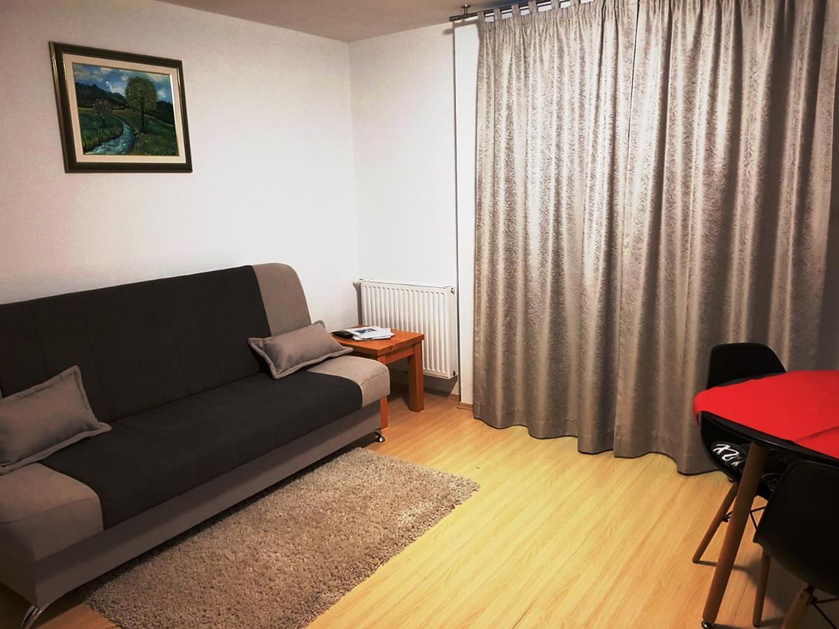 Apartments Sanja Раковица Екстериор снимка