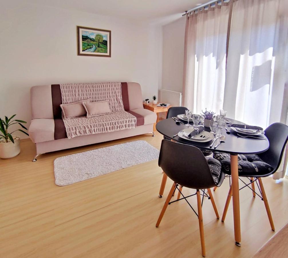 Apartments Sanja Раковица Екстериор снимка