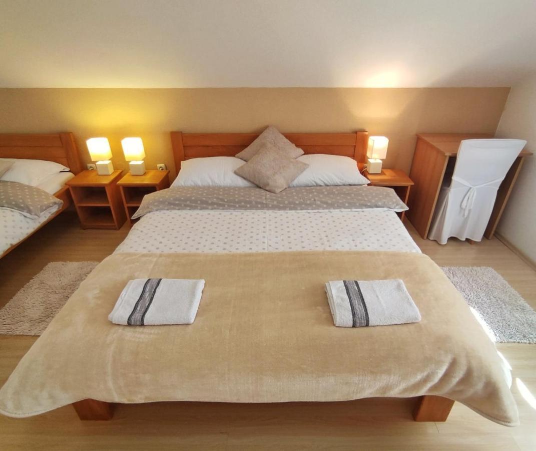 Apartments Sanja Раковица Екстериор снимка