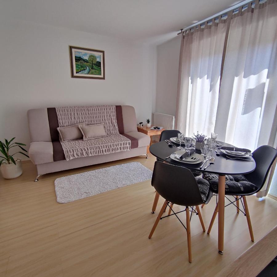 Apartments Sanja Раковица Екстериор снимка