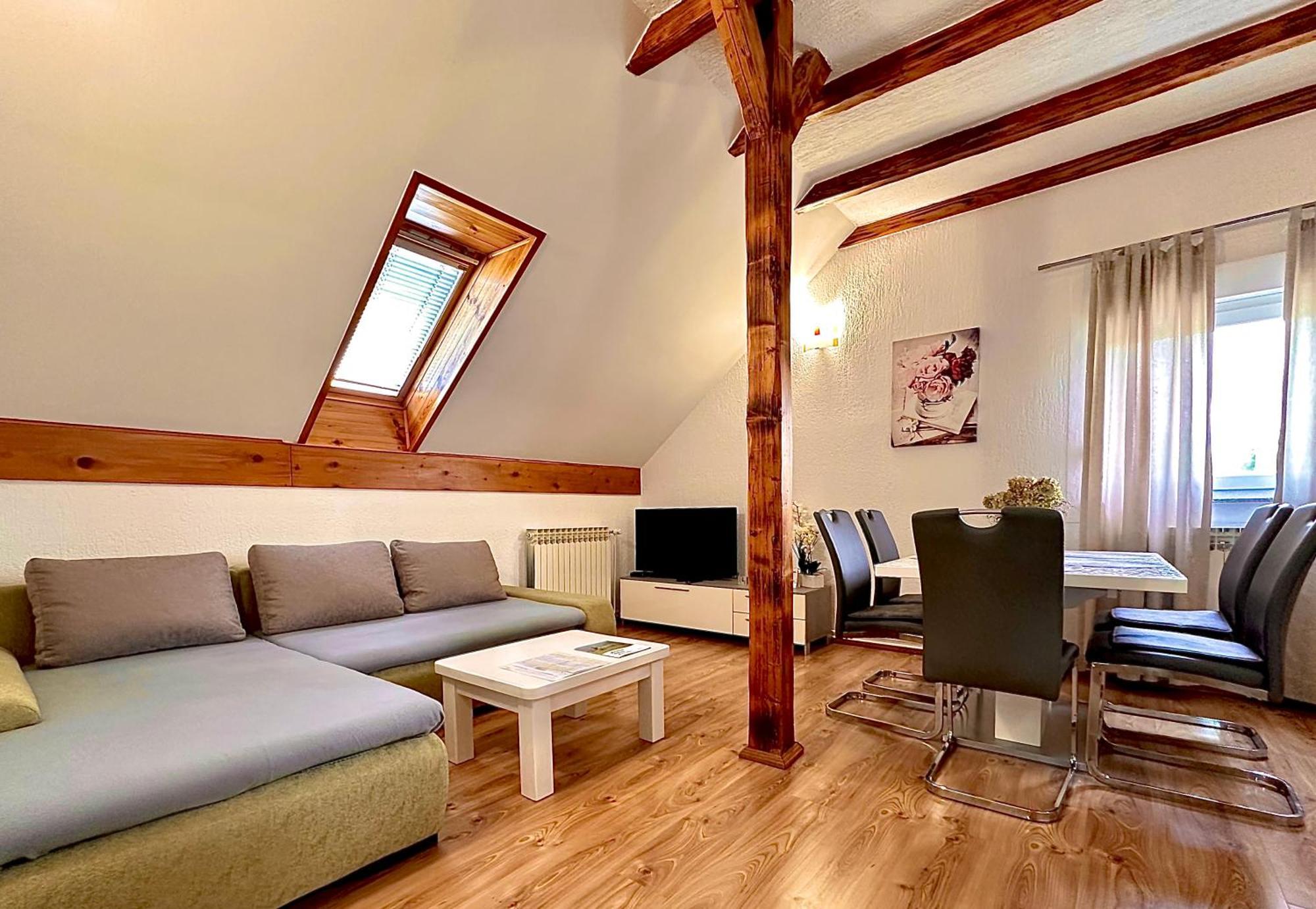 Apartments Sanja Раковица Екстериор снимка