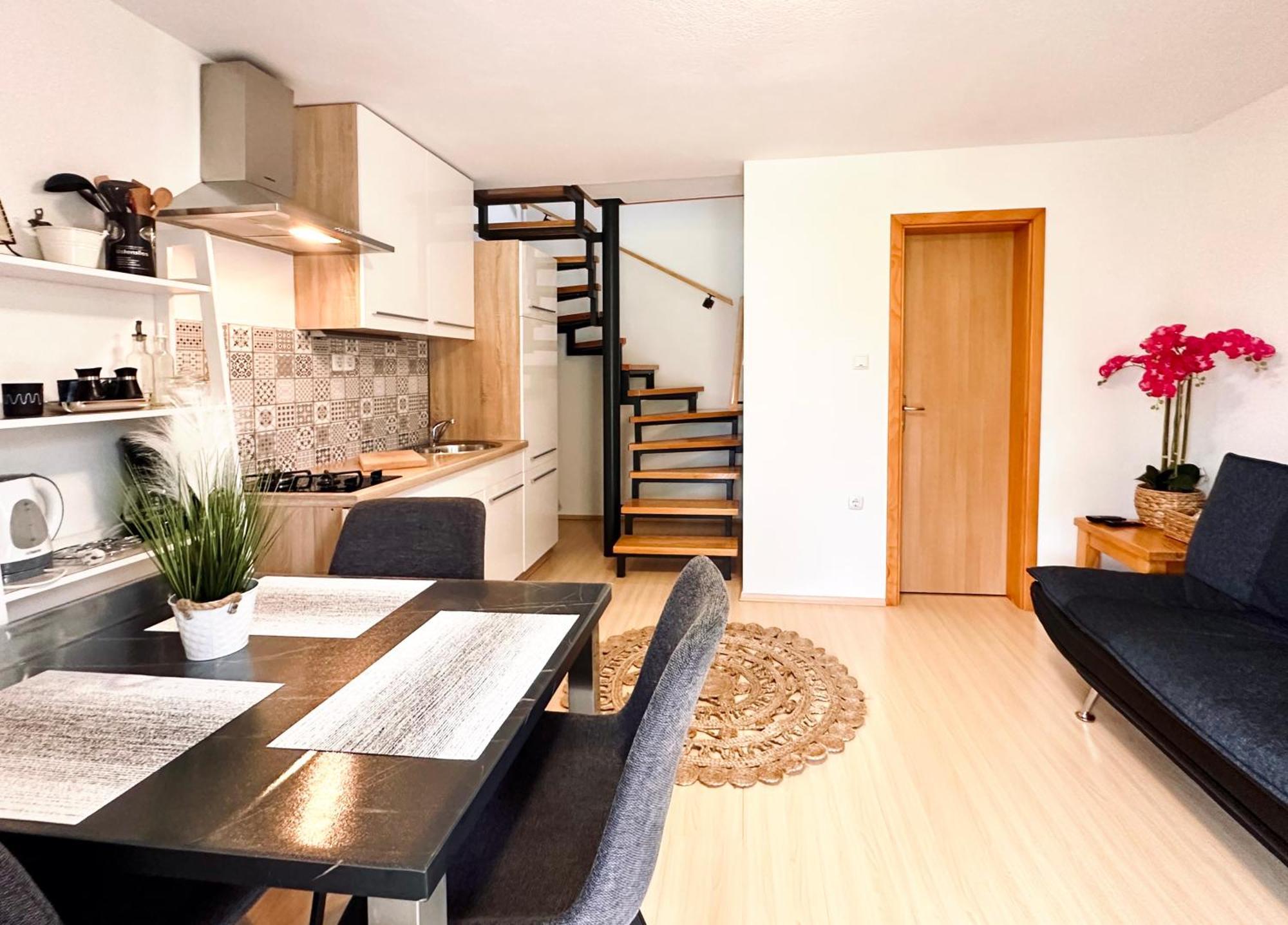 Apartments Sanja Раковица Екстериор снимка