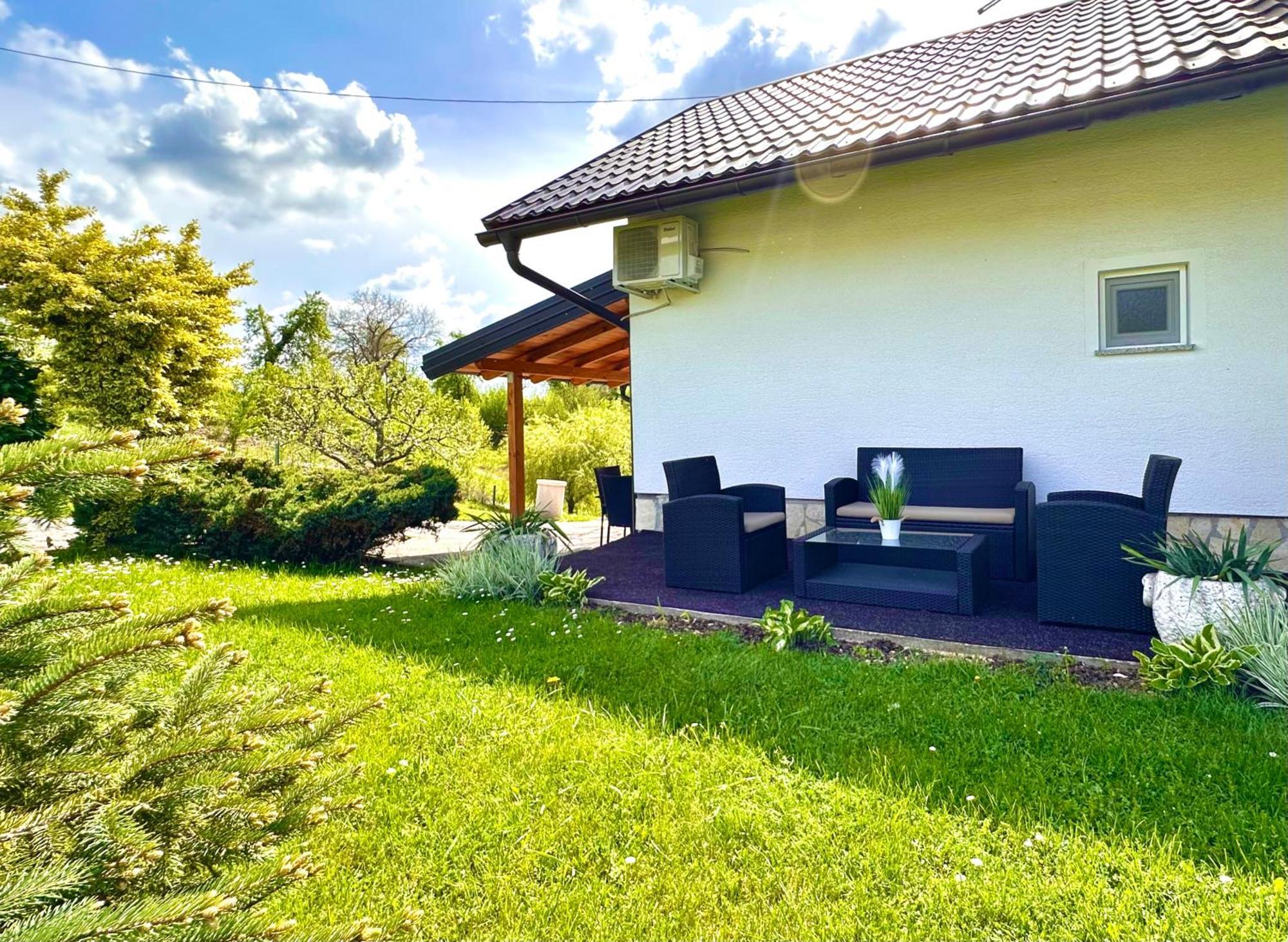 Apartments Sanja Раковица Екстериор снимка
