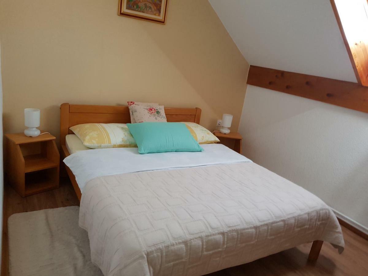 Apartments Sanja Раковица Екстериор снимка